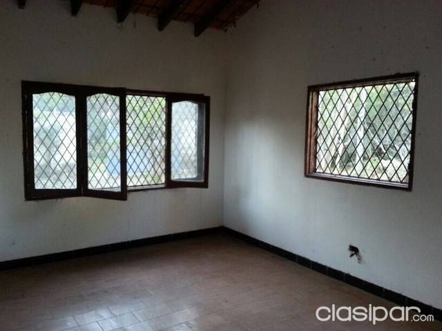 CASA QUINTA EN VENTA. CIUDAD DE AREGUA — foto 2