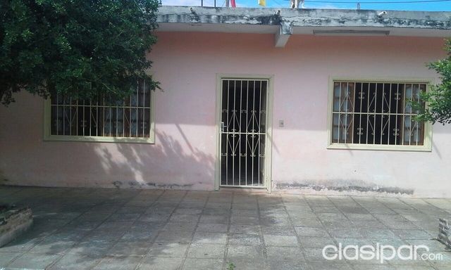 Casa con terraza y quincho — foto 2
