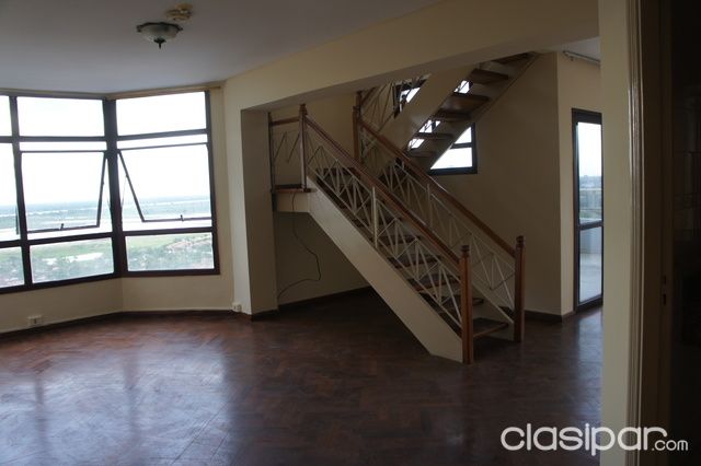 Alquilo departamento Penthouse sobre Mariscal Lopez — foto 3