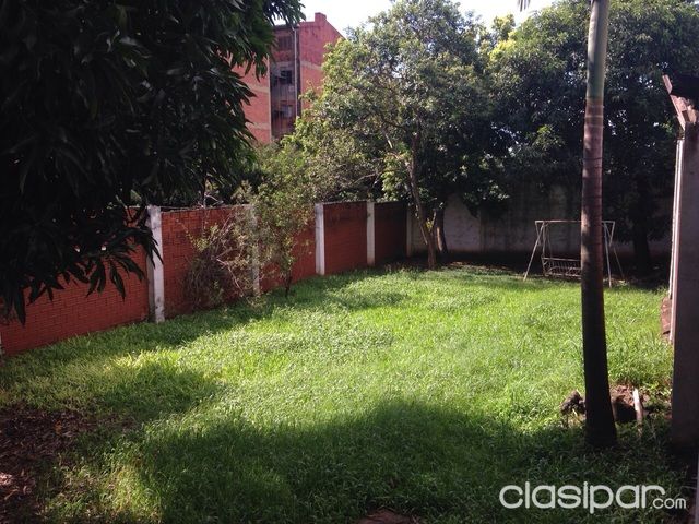VENDO 2 CASAS Y UN TERRENO A 1 CUADRA DEL SAMBODROMO Y LA COSTANERA EN PLENO CENTRO DE LA CIUDAD — foto 2