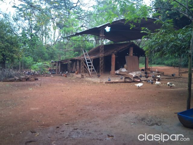 Terreno en San Lorenzo a 20 cuadras del centro, de 85000 mts2. — foto 3