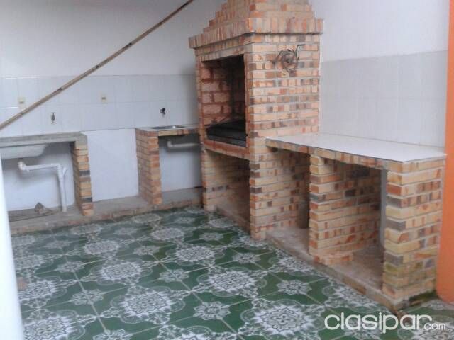 Alquilo Duplex.! Semi nuevo. Barato. — foto 3