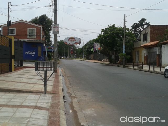 vendo casa zona paseo lambare shopping — foto 2