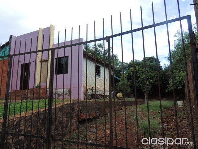 Casa sobre la Costanera del Barrio San Pedro-Encarnacion — foto 3