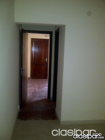 SE ALQUILA CASA A MEDIA CUADRA DE HERRERA — foto 2