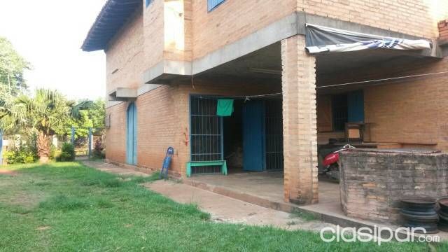 Alto Parana detrás de Super 6 Presidente Franco vendo hermosa casa — foto 2