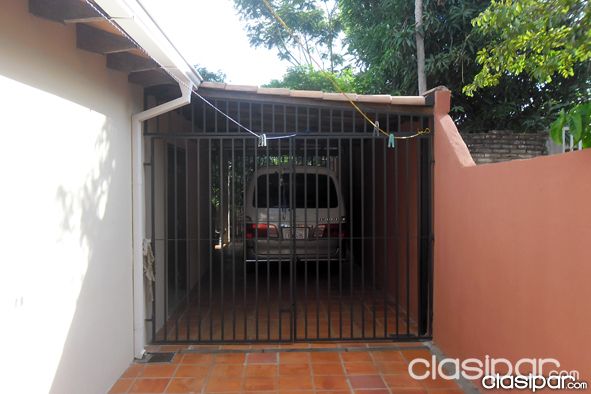 VENDO HERMOSA CASA EN SAN LORENZO — foto 2