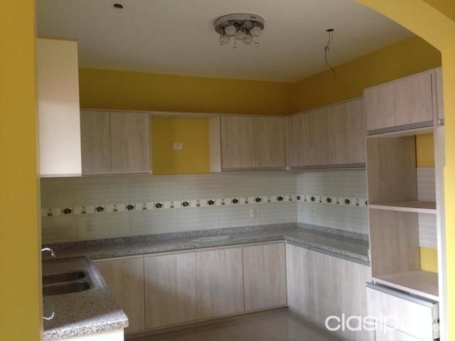 VENDO CASA DETRAS DE SUPER 6 PDTE.FRANCO — foto 3