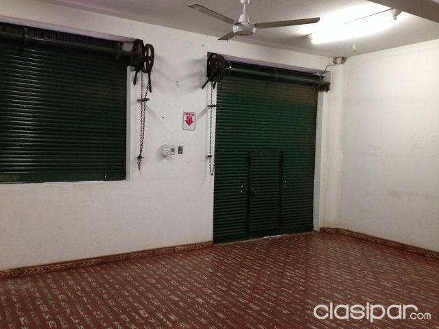 DOY EN ALQUILER SALÓN PARA NEGOCIO — foto 2