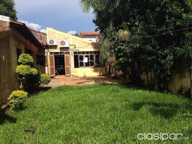 VENDO 2 CASAS Y UN TERRENO A 1 CUADRA DEL SAMBODROMO Y LA COSTANERA EN PLENO CENTRO DE LA CIUDAD — foto 3