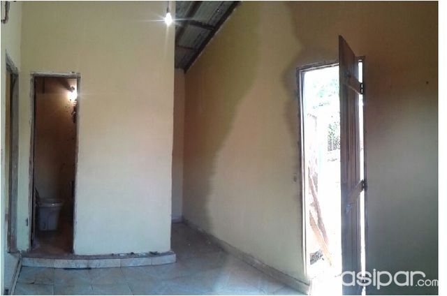 Oferto casa en Villa Acaray Cde — foto 3