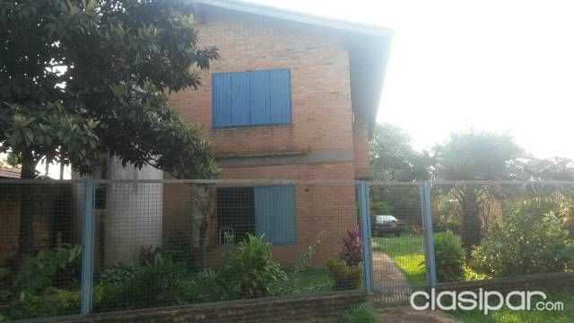 Alto Parana detrás de Super 6 Presidente Franco vendo hermosa casa — foto 2