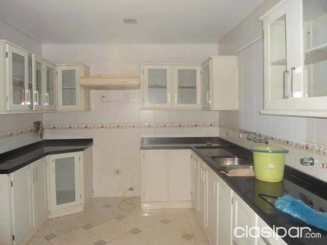 CASA EN CIUDAD DEL ESTE CENTRO!!!! — foto 3