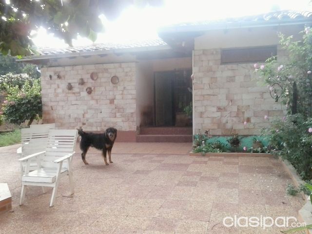 VENDO CASA EN ITAUGUA, UBICACION PRIVILEGIADA — foto 2