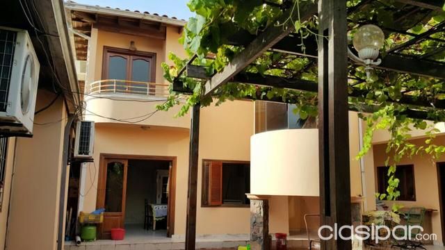 HERMOSA RESIDENCIA EN LAMBARÉ — foto 3