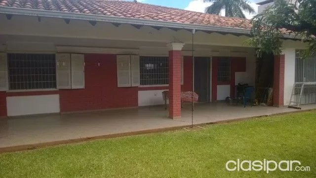 HERMOSA CASA EN ESQUINA CON 828 M2 DE TERRENO, CIUDAD DE SAN LORENZO — foto 3