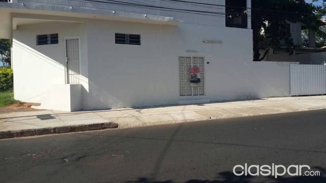 Alquilo casa sobre medico de chaco esquina guaranies — foto 2
