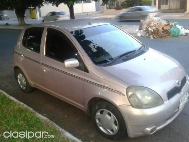 Toyota Vitz 2000 - foto 2