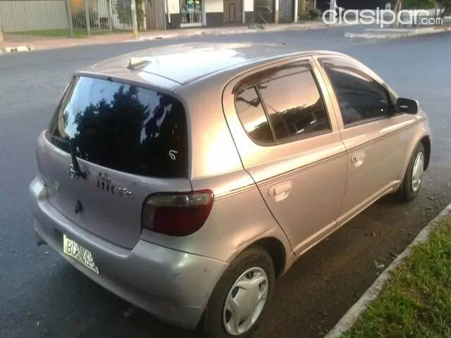 Toyota Vitz 2000 — foto 3