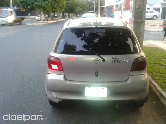 Toyota Vitz 2000 — foto 4