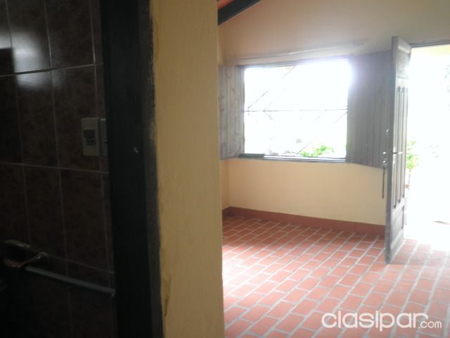 Vendo una hermosa casa en Limpio Zona Costa Azul (Abasto Norte) esq todos los servicios. — foto 2