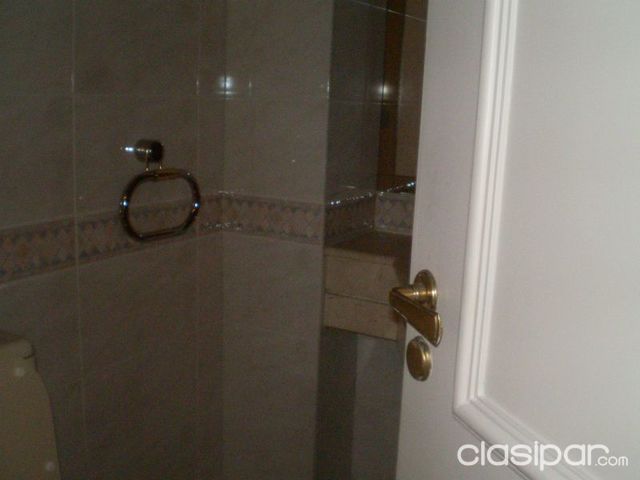 ALQUILO DEPARTAMENTO EN ELEGANTE EDIFICIO BARRIO LAS MERCEDES — foto 2