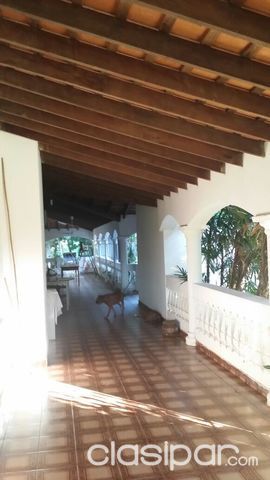 Vendo casa quinta con buena ubicación a tan solo 10 minutos del centro. PRECIO NEGOCIABLE. — foto 2