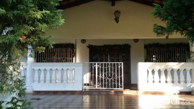 Vendo casa quinta con buena ubicación a tan solo 10 minutos del centro. PRECIO NEGOCIABLE. — foto 3