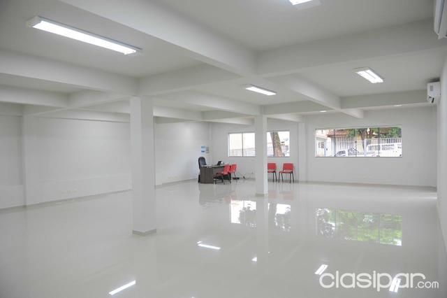 DEPOSITOS A ESTRENAR EN CIUDAD DEL ESTE Km 4 PABLO ROJAS, de1340m2 a 5360m2 con oficinas corporativas de lujo. — foto 2