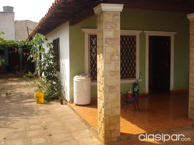 Vendo Casa en Capiata km 20 a Metros de la ruta Nº 1 — foto 2
