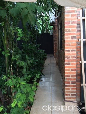 ALQUILO DPTO 2 DORM EN BO. MBURUCUYA — foto 3