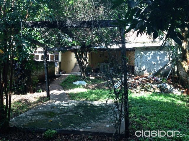 VENDO HERMOSA CASA EN EL CENTRO DE ENCARNACION, A 1 CUADRA DEL SAMBODROMO Y LA COSTANERA — foto 3