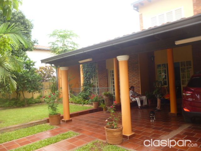 Oferto amplia residencia — foto 3