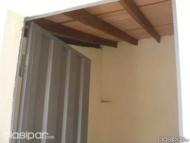 Pieza 3x4 c baño COMPARTIDO en Barrio Obrero — foto 2