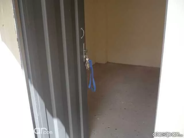 Pieza 3x4 c baño COMPARTIDO en Barrio Obrero — foto 3