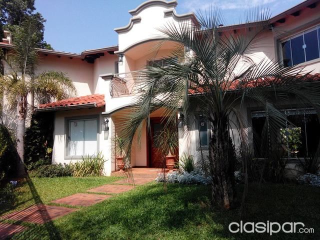 VENDO HERMOSA RESIDENCIA DE 5 DORMITORIOS. CARMELITAS — foto 2