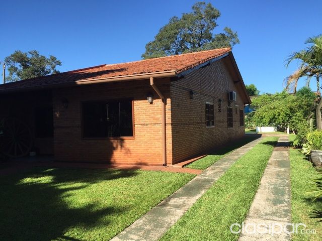 VENDO HERMOSA RESIDENCIA!!!! Bo. Valle Apua - Lambare — foto 2