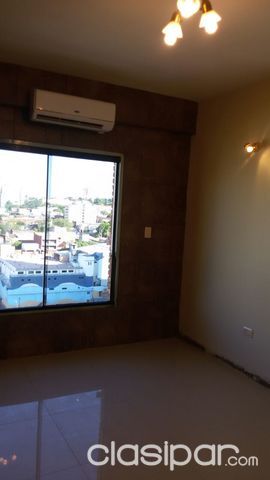ULTIMO PISO!!!...REMATO DEPARTAMENTO CENTRICO DE 4 DORMITORIOS Y 3 COCHERAS TITULADAS!!! — foto 3