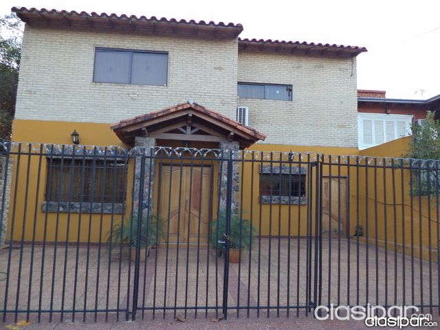 HERMOSA CASA EN SANTISIMA TRINIDAD — foto 2