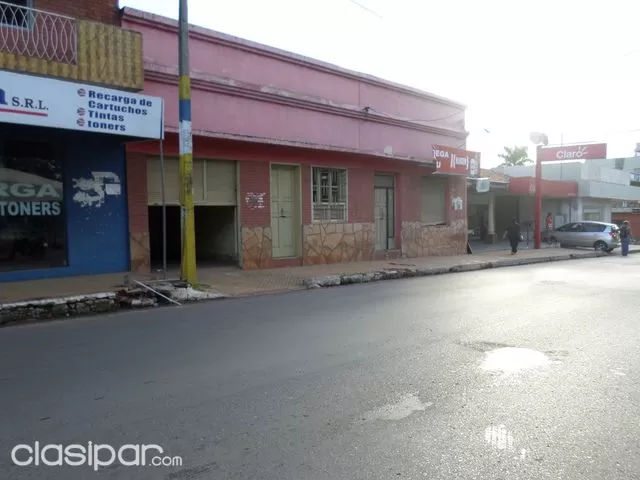 !!!! LUQUE- OPORTUNIDAD UNICA-EXELENTE INVERSION, V ENDO CASA PARA GRANDES ENPRENDIMIENTOS-FRENTE MISMO A LA PLAZA MARISCAL LOPEZ — foto 3