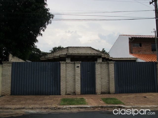 CASA A MEDIA CUADRA DE SANTISIMA TRINIDAD — foto 2