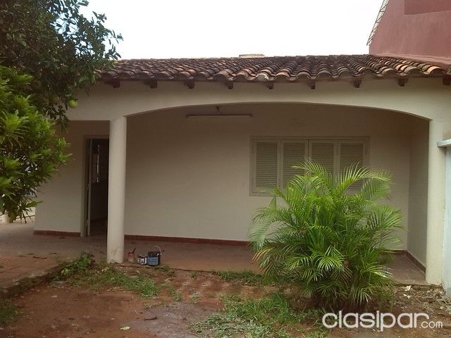 Casa en Fernando de la Mora. — foto 3