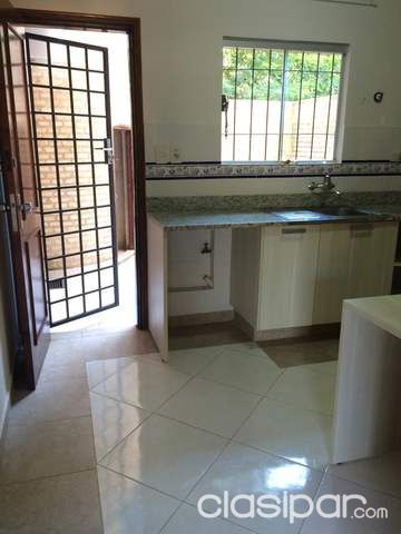 ALQUILO HERMOSO DPTO EN MBURUCUYA 2 DORM — foto 2