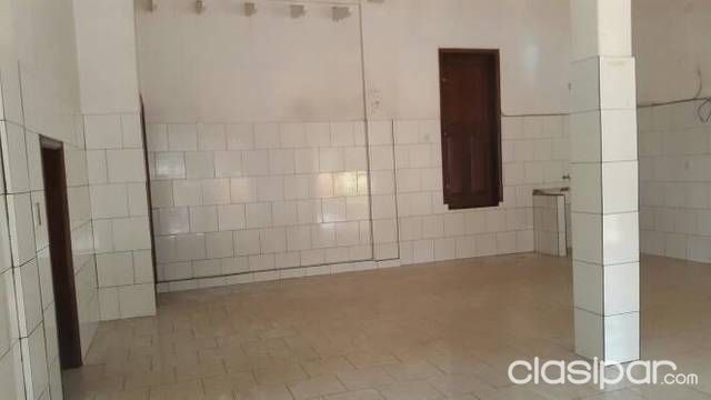 Alquilo Salón Comercial en Área 5 — foto 2