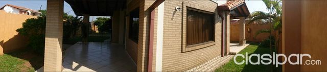 VENDO HERMOSA RESIDENCIA EN FERNANDO DE LA MORA ZONA SUR A 2 CUADRAS DE SOLDADO C ASUNCIÓN — foto 2
