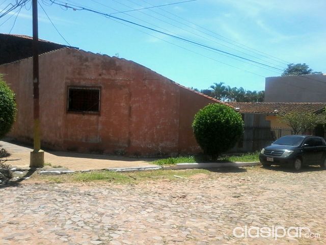 ¡¡¡O F E R T A!!! Vendo casa grande en Fdo. de la Mora Zona Norte, a 3 calles de Mcal. López — foto 3