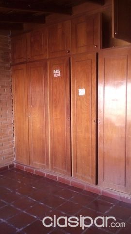 DEPOSITO CON VIVIENDA!! PABLO ROJAS A MEDIA CUADRA DE SUPERCARRETERA, — foto 3