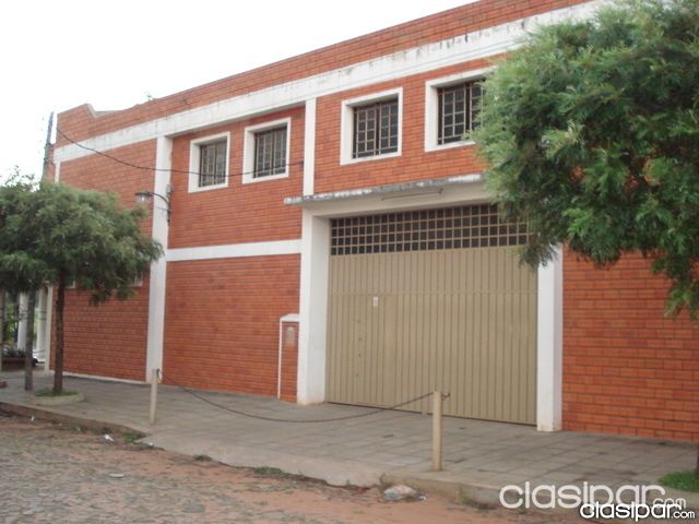 AMPLIO EDIFICIO PARA OFICINA Y DEPOSITO — foto 2