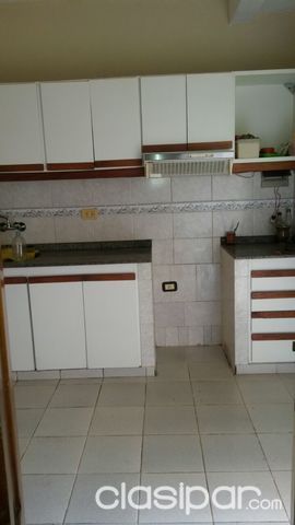 DUPLEX CON EXCELENTE UBICACION EN ENCARNACION — foto 3