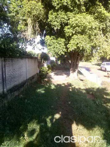 Vendo Casa con patio amplio Barrio Santa María - San Lorenzo a pasos de la parada de la linea 5 — foto 2